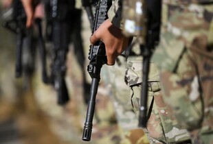 Німеччині звинуватила громадянина США у спробі передати військові дані Китаю