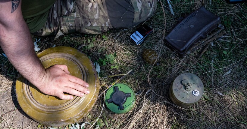 Україна стала найбільш замінованою країною у світі: понад мільйон мін залишили окупанти