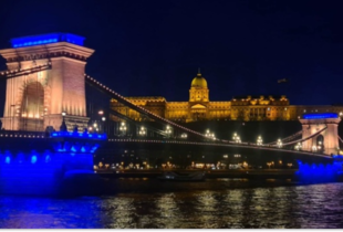 Представник партії Орбана засудив підсвітку моста в Будапешті в кольори українського прапора