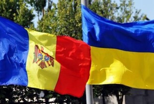 Зеленський привітав Санду та громадян Молдови з Днем незалежності: що сказав