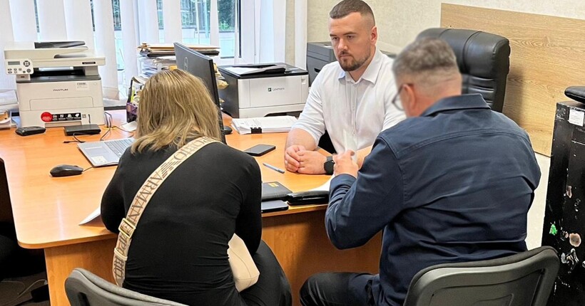 Киянці повідомили про підозру за публікацію фото з нацистським прапором