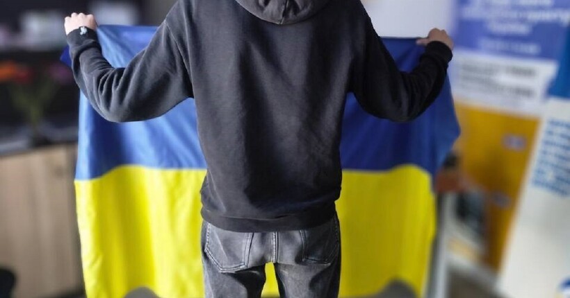 Україна повернула з ТОТ дві групи дітей та молодих людей