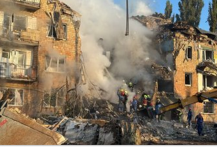 Зеленський повідомив про 25 загиблих від ворожого удару по Києву