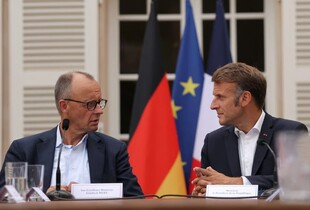 Ми готові тиснути санкціями, щоб повернути путіна за стіл переговорів - Макрон