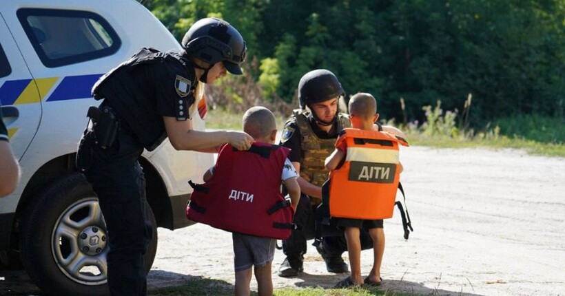 Дуже складно йде евакуація з Купʼянщини, за сьогодні з п'яти громад евакуювали лише одну людину - РДА