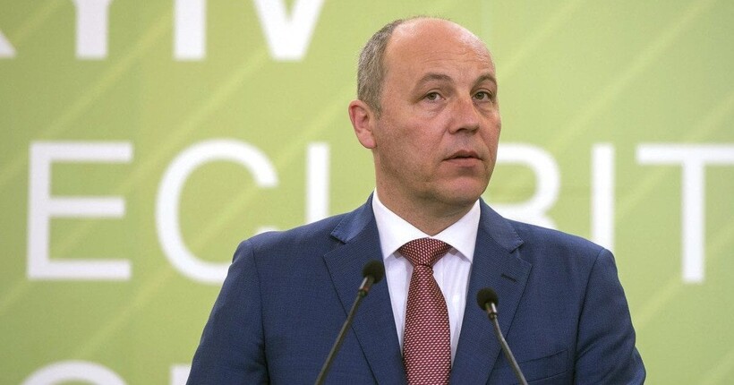 У розслідуванні вбивства Андрія Парубія розглядаються різні версії, зокрема російський слід