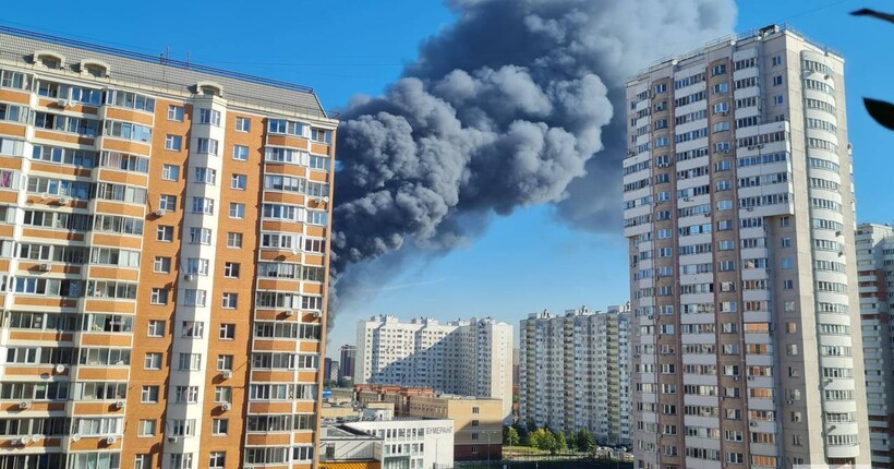 Під Москвою сталася масштабна пожежа на складі в Балашисі (відео)