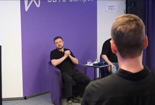 Зеленський відвідав презентацію ШІ-помічника Дія.АІ 