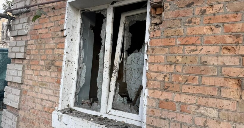 Росіяни вдарили по трьох районах Дніпропетровщини: є загиблі та поранені (фото)