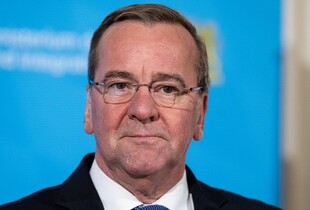 Пісторіус розкритикував заяви президентки Єврокомісії стосовно розміщення військ в Україні: що сказав
