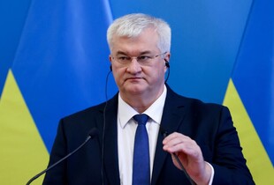 Голова МЗС України назвав сім країн, які готові стати майданчиком для зустрічі Зеленського і Путіна