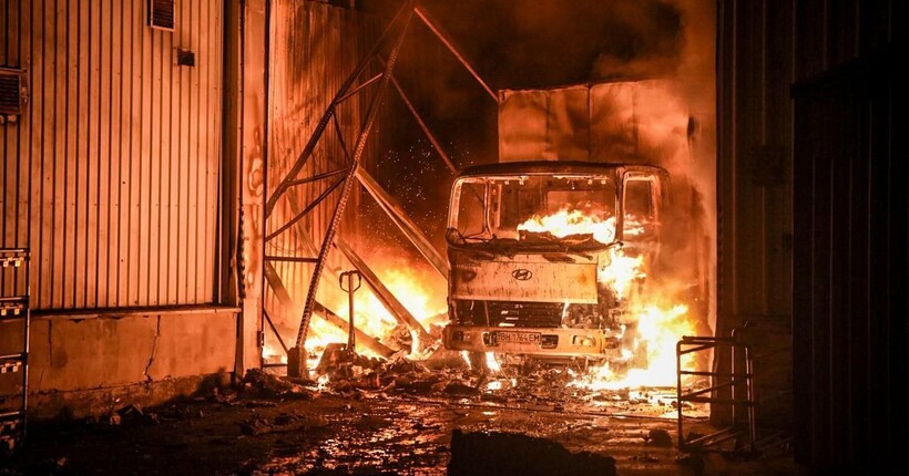 Армія рф атакувала Одесу БпЛА: спалахнула пожежа (фото)