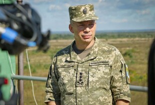 Україна створює ешелоновану систему протидії російським дронам - Сирський
