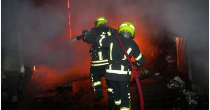Російські дрони спричинили пожежу на підприємстві у Дніпрі