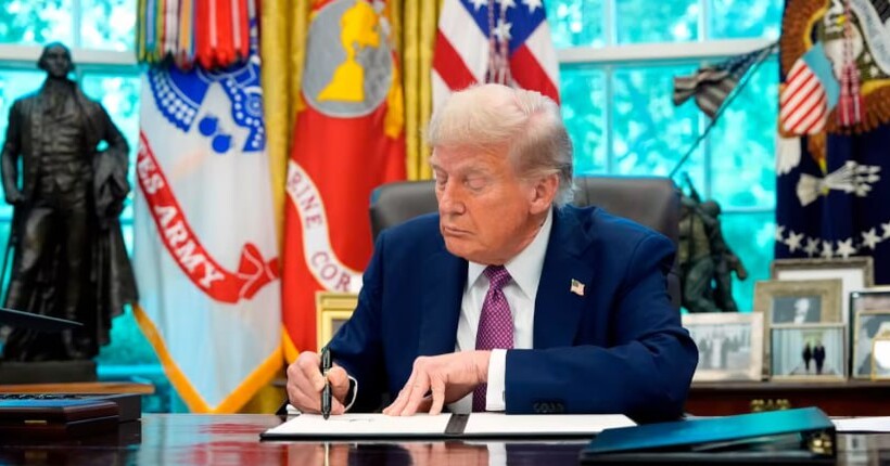 Трамп дозволив санкції проти країн, що утримують громадян США