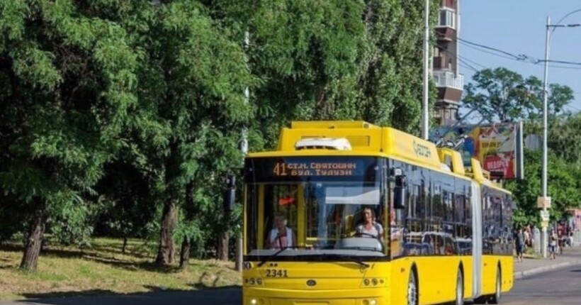 У Києві через ворожу атаку змінили рух громадського транспорту: деталі