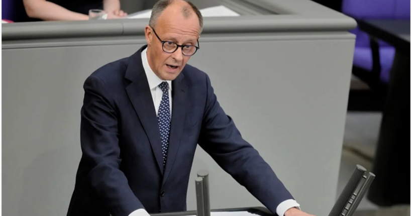 Канцлер ФРН попередив про довготривалу боротьбу з путінськими амбіціями