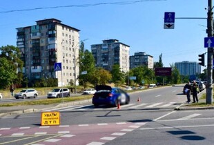 Таксист збив 89-річну киянку на переході у день її народження