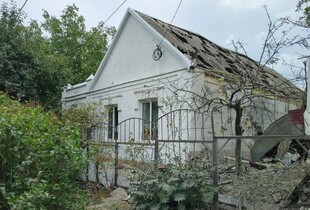 На Дніпропетровщині під ворожі обстріли потрапили будинки, автобус і будинок культури (фото)