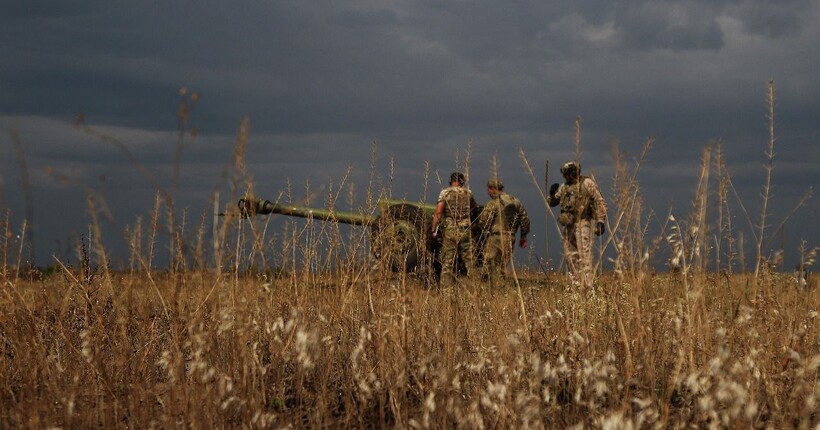 Ворог стягує сили, 