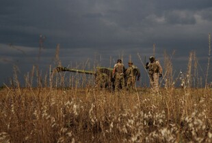 Ворог стягує сили, 