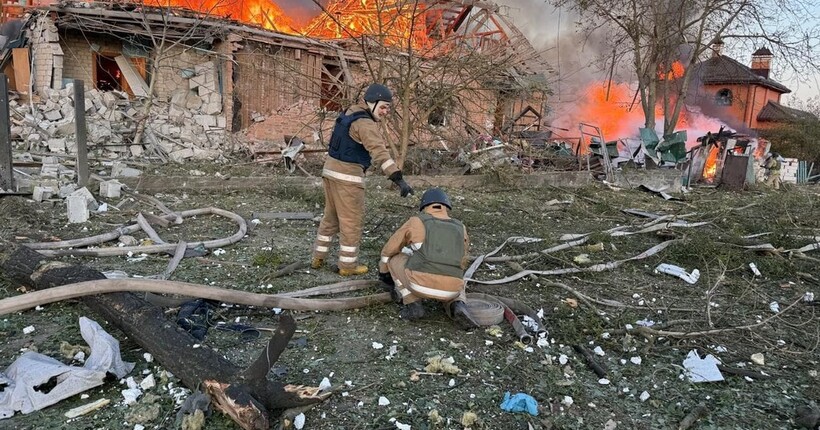 У ДСНС рокзкрили деталі удару по Житомирщині: постраждало щонайменше п'ятеро людей (фото)