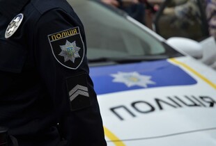 На Харківщині росіяни вдарили дронам по машині поліції: поранено трьох правоохоронців
