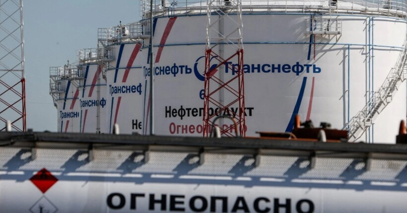 Українські дрони обвалили експорт нафтопродуктів рф до мінімуму за рік