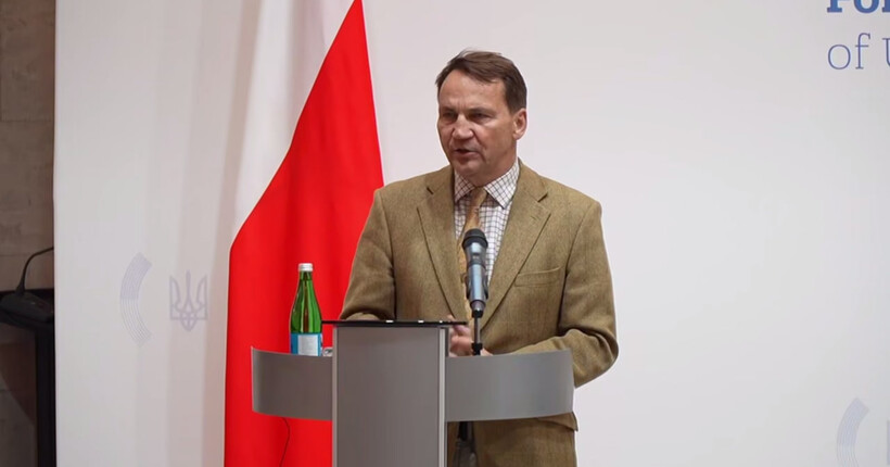 Голова МЗС Польщі: немає підтверджень, що дрони рф летіли до логістичної бази в Жешуві