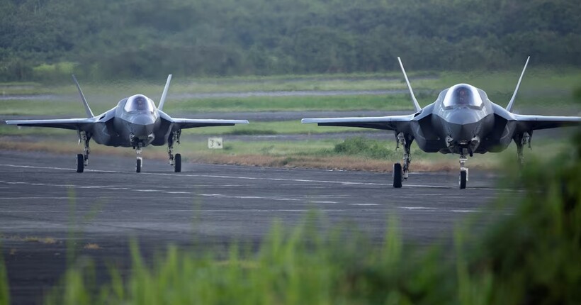 У Пуерто-Рико приземлилися п'тяь  F-35: США посилюють військову присутність у Карибському регіоні 