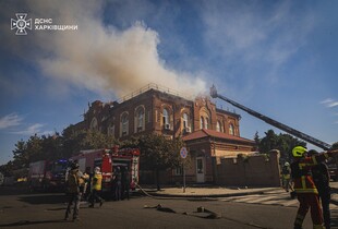 З’явилося відео моменту удару по навчальному закладу у Харкові