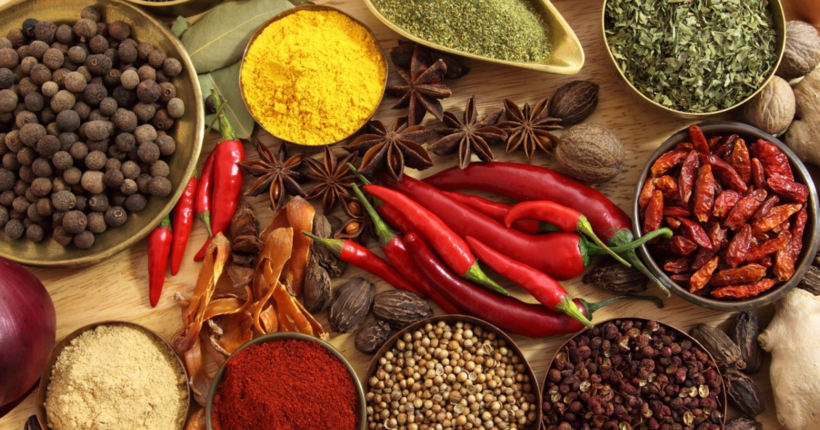 Спеції, які варто додати до раціону восени: не лише аромат, а й підтримка імунітету 