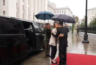 Зеленський провів зустріч із президенткою Європарламенту Мецолою: обговорили вступ України до ЄС та підтримку шкіл