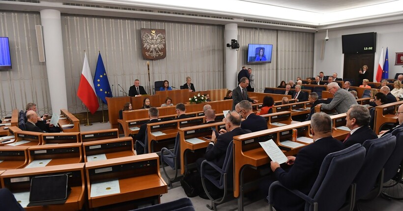 Сенат Польщі схвалив закон про допомогу українцям: що зміниться
