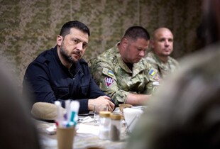Зеленський відвідав пункт управління Десантно-штурмових військ ЗСУ на Донеччині