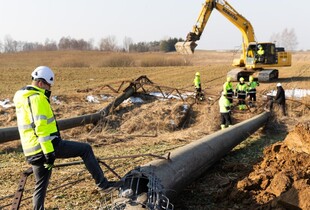 Литва знесла останні лінії електропередачі з росією