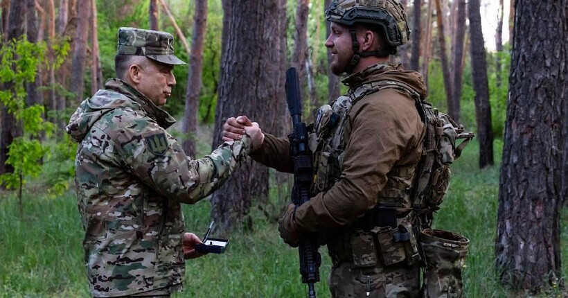 На Донеччині триває успішна операція ЗСУ, звільнено сім населених пунктів - Сирський