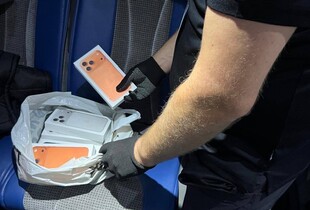 Митники зупинили партії iPhone 17 та електронних сигарет на суму понад мільйон гривень