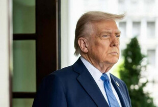 У США напівголий чоловік світив лазерною указкою у вертоліт Трампа: його затримали