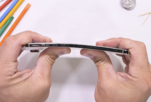 Краштест iPhone Air: як новинка реагує на серйозні пошкодження