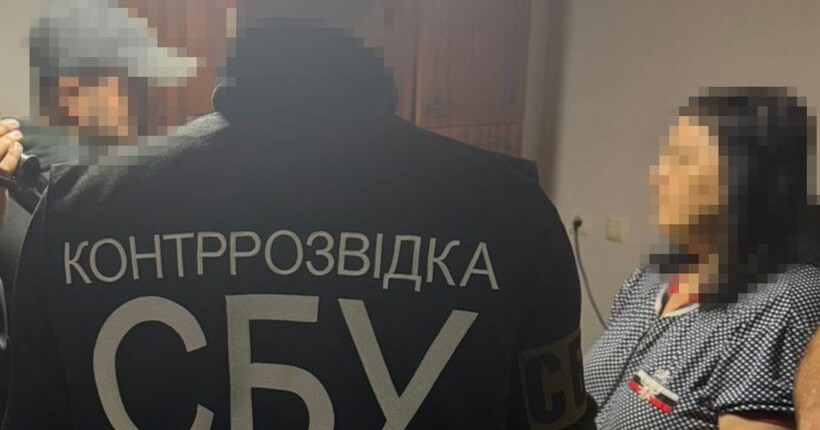 На Херсонщині затримали двох колаборантів, які допомагали окупантам