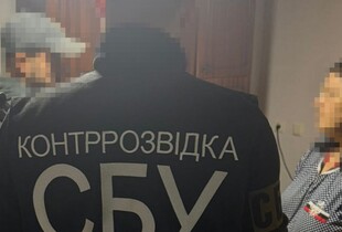 На Херсонщині затримали двох колаборантів, які допомагали окупантам