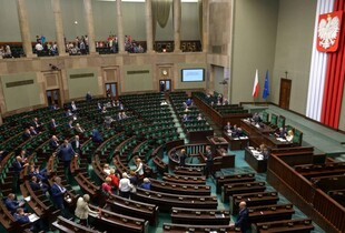 Польща хоче збивати дрони над Україною без дозволу НАТО - Gazeta Wyborcza