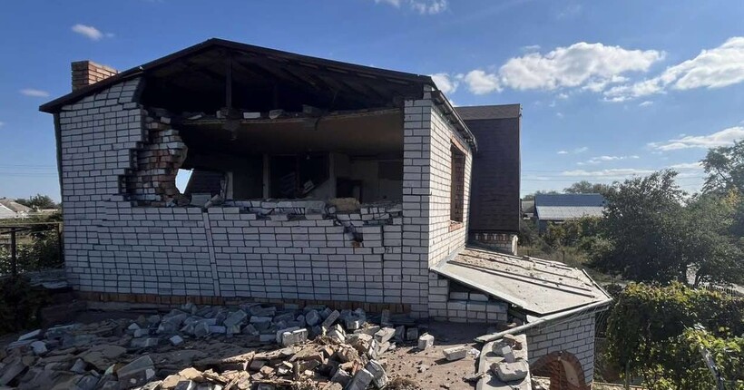 Армія рф вдарила по двох районах Дніпропетровщини: в ОВА розповіли про наслідки (фото)