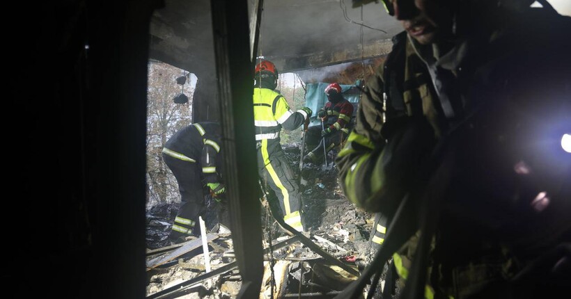 Внаслідок обстрілу Києва пошкоджено Інститут кардіології: загинуло двоє людей