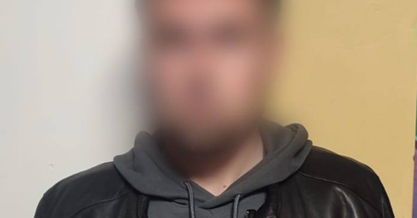 У Києві шахрай виманив у вдови військового пів мільйона гривень та погрожував ножем