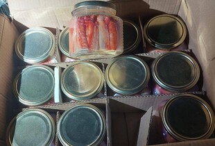На Волині митники зупинили ввезення центнера російської ікри та крабового м’яса