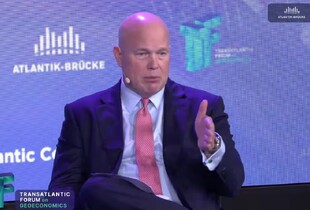 Постпред США в НАТО про просування росії: навіть равлик рухається швидше, який там 