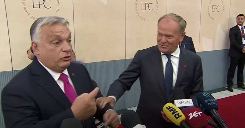 Туск про Орбана: Питання не в тому, чи визнає він війну, а на чиєму він боці