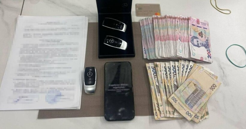 Розкрадали кошти на похованнях військових у Кривому Розі: справу передано до суду